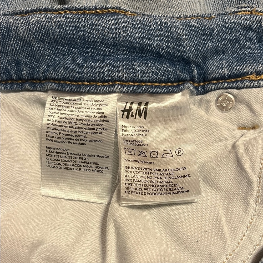 H&M High Rise Light Blue Jeans - Picture 5 of 5